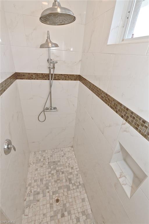 MAPLEWOOD - Residential