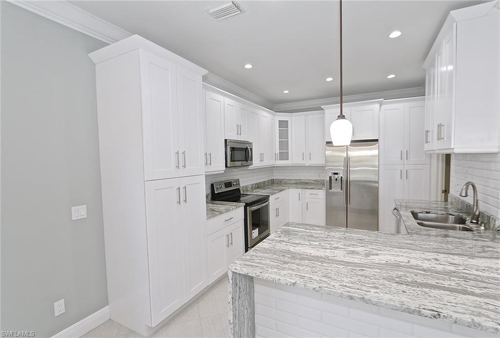 MAPLEWOOD - Residential