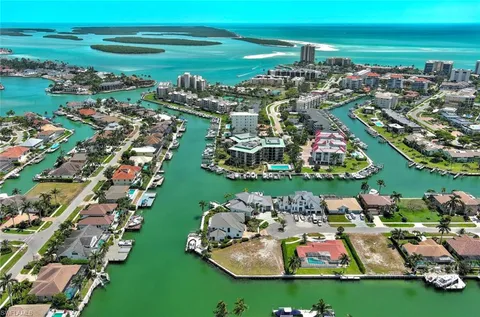 MLS: 225040088