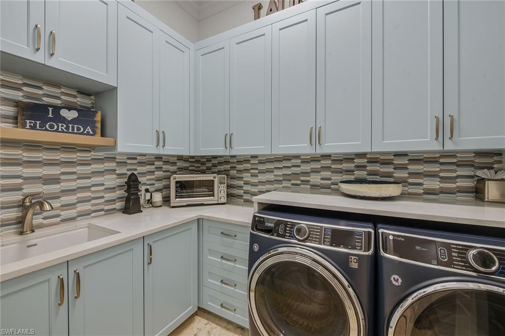 MAHOGANY BEND - Residential