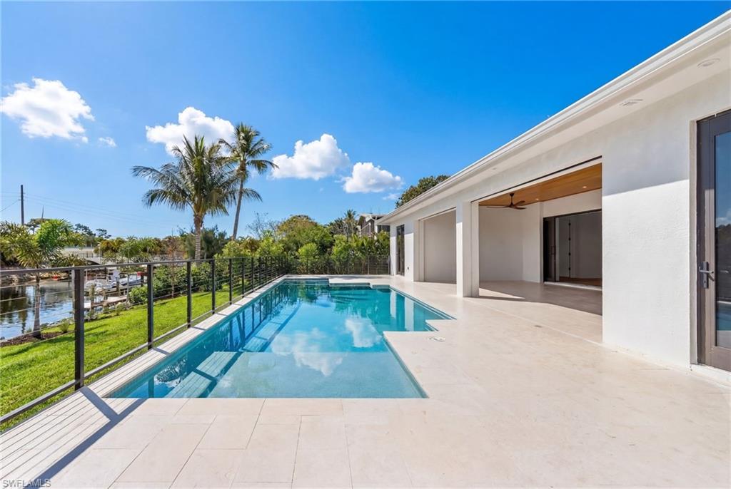 COCONUT RIVER - Residential