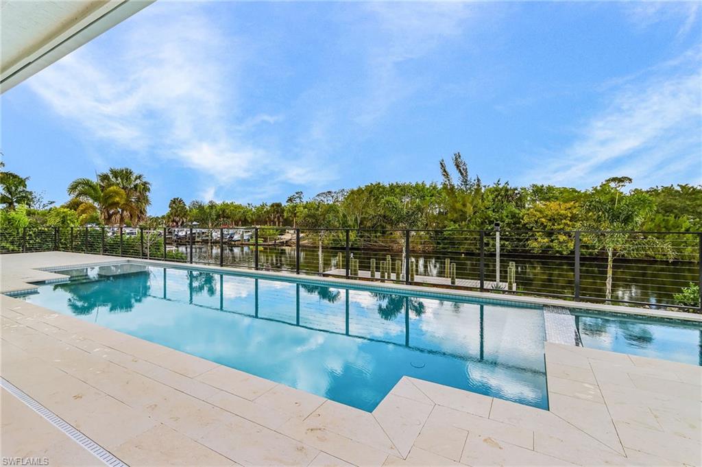 COCONUT RIVER - Residential