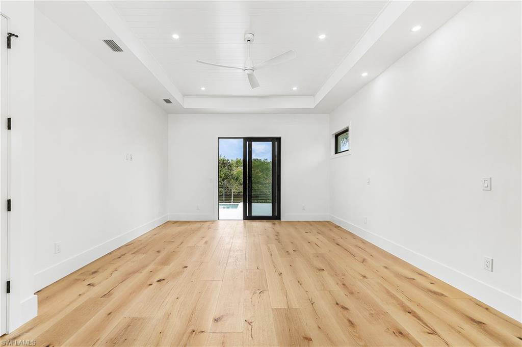 COCONUT RIVER - Residential