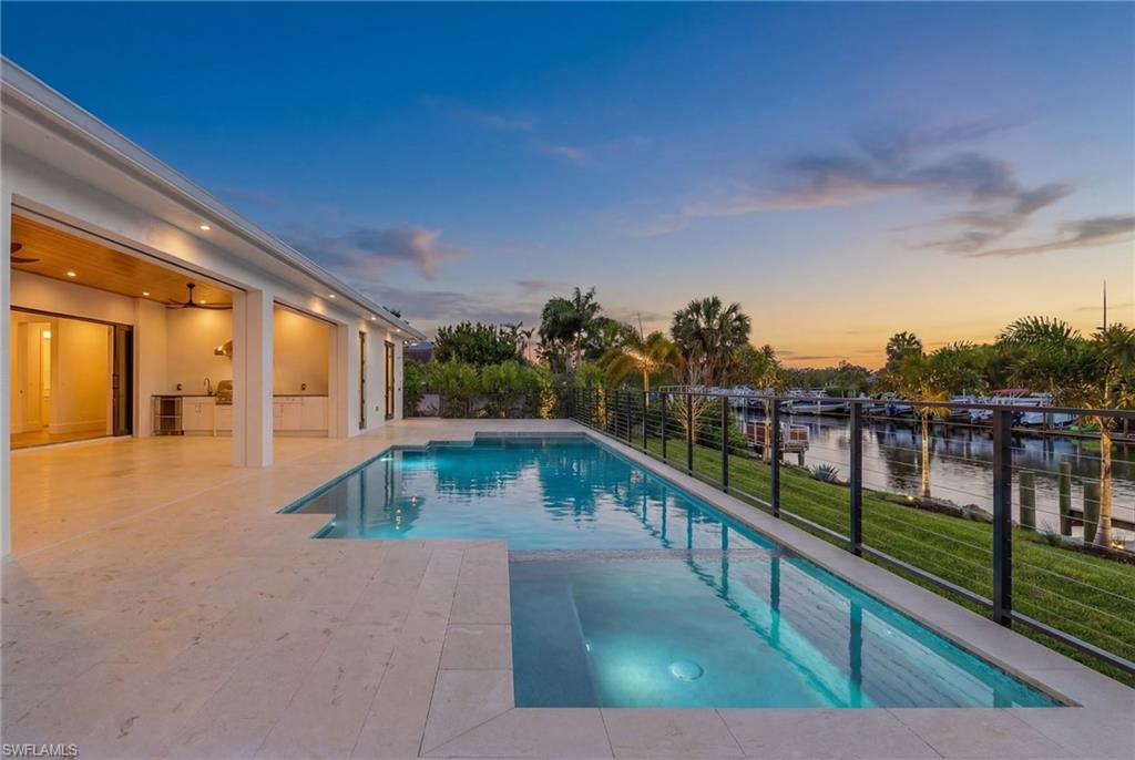 COCONUT RIVER - Residential