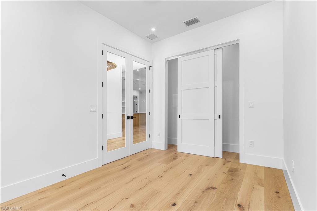 COCONUT RIVER - Residential