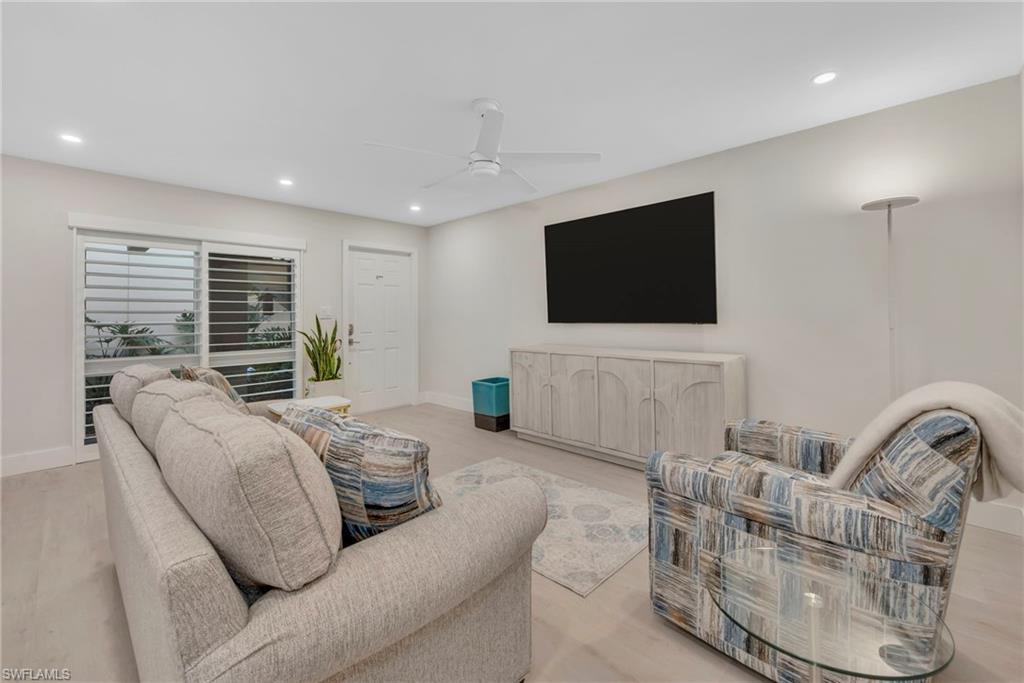 PALM BAY VILLAS - Residential