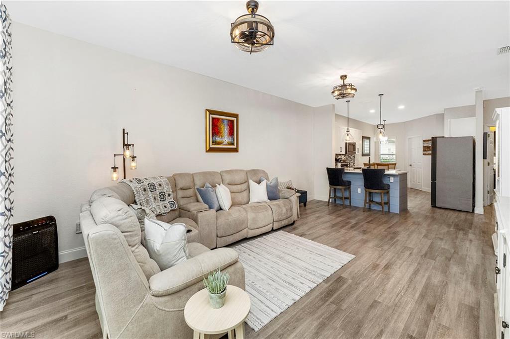 LYNX PASS - Residential