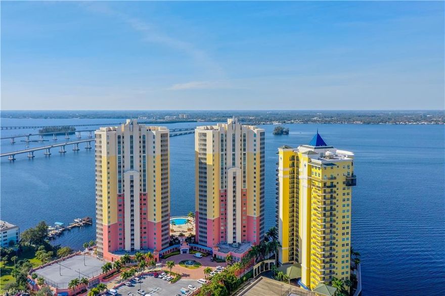 This condo has a lot to offer! 21st floor views of the river, the sunsets and downtown. The view will never change building is located out on water! This is the only A Style Available, (ending in 01 or 02) The complex has a professional management team, private elevators, fitness center, tennis courts, billiards, grills, a park, covered secured parking garage, security guards, a infinity edge pool, spa and more! The 1940 sq ft, end unit, floor plan is well liked by many people. Newer hot water heater and new A/C! 3rd bedroom makes for a great office with window that looks down river toward downtown and a door to the lania. The 2nd bedroom has a view of pool, the river, and it is set up with its own private vanity! This condo is Ready for you! Historic downtown is very walkable in 10-15 minutes or take the free shuttle during season. Dean Park historical homes are across the street! Pictures do not do justice to this condo, just needs paint and maybe new carpet.