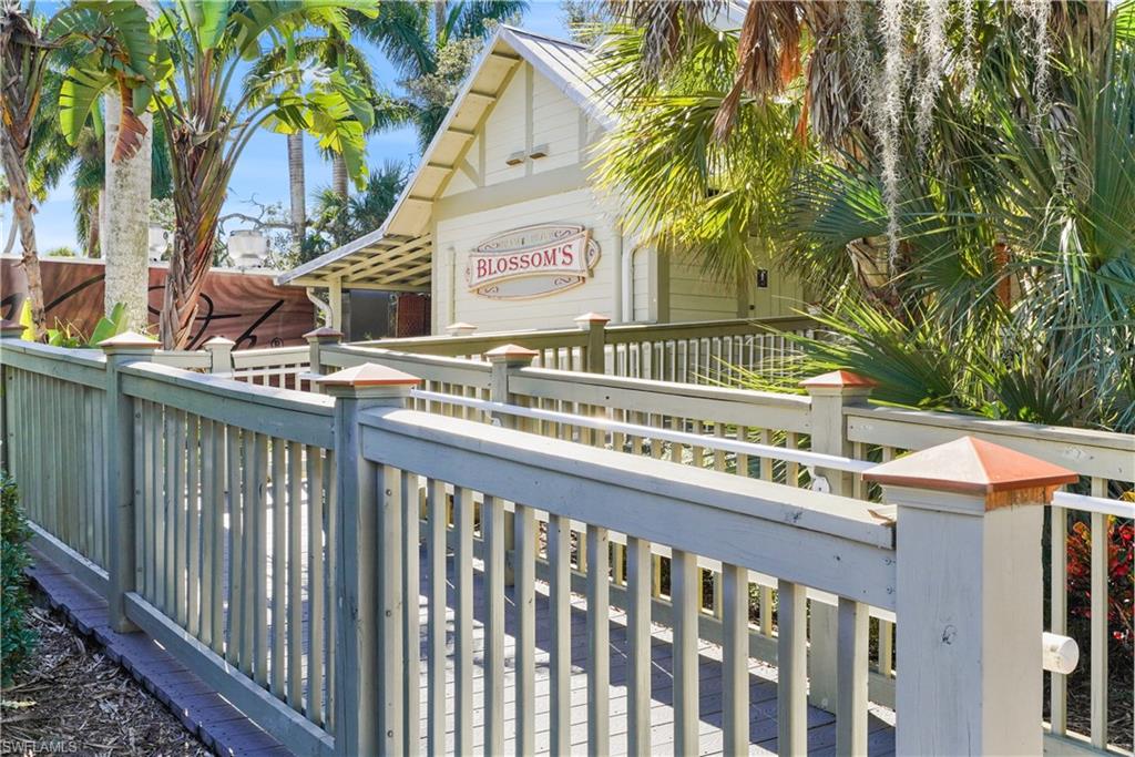 WILLOW RIDGE - Residential