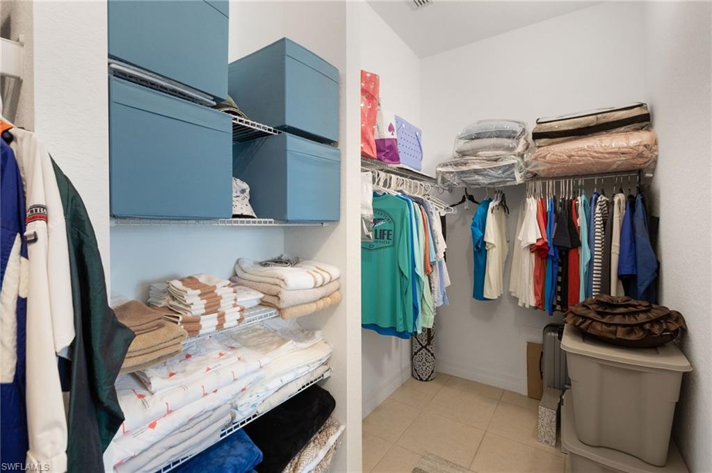 WILLOW RIDGE - Residential