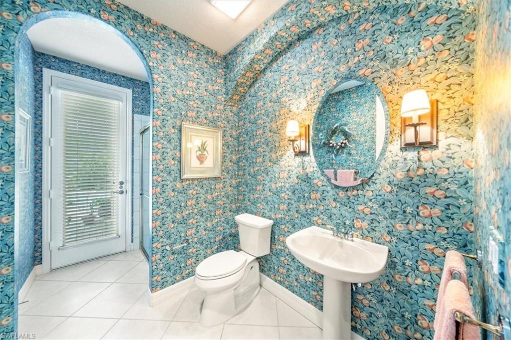 QUAIL WEST - Residential