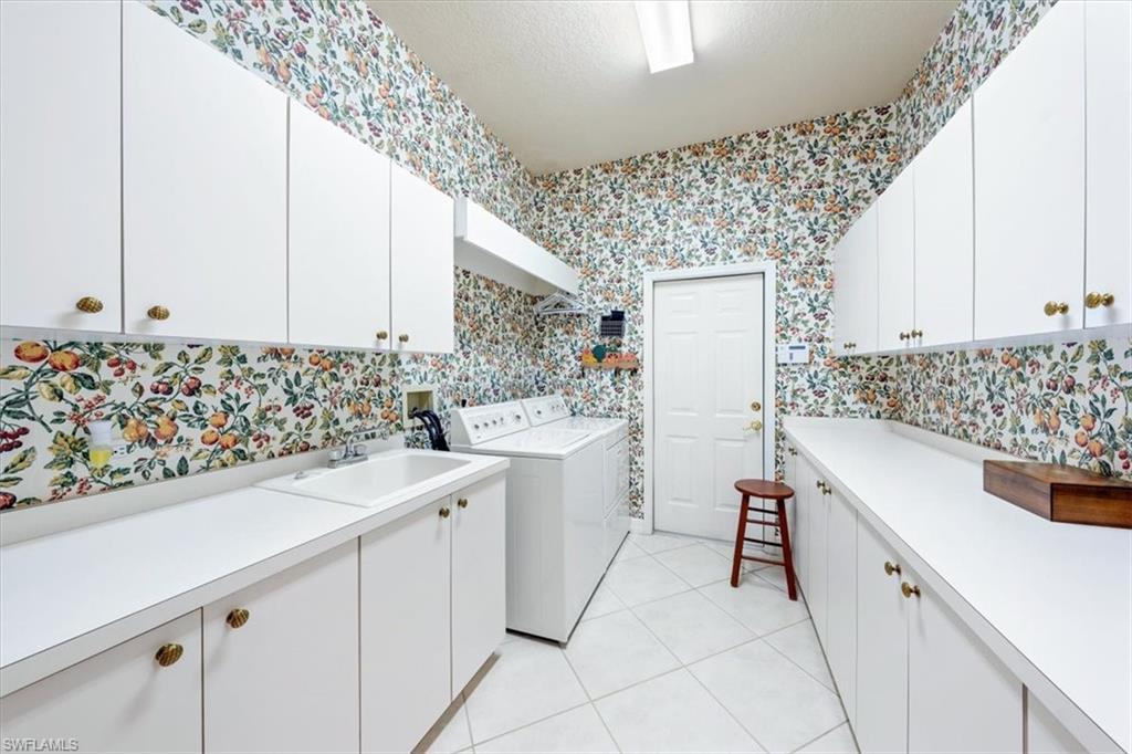 QUAIL WEST - Residential