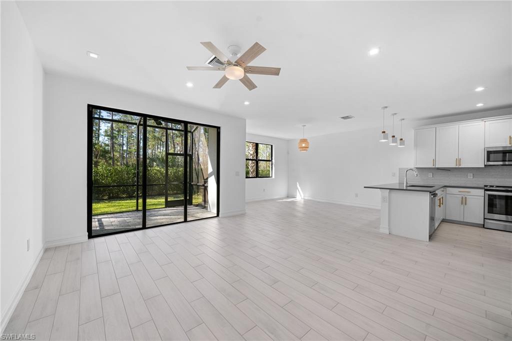 7316 Rockefeller DR