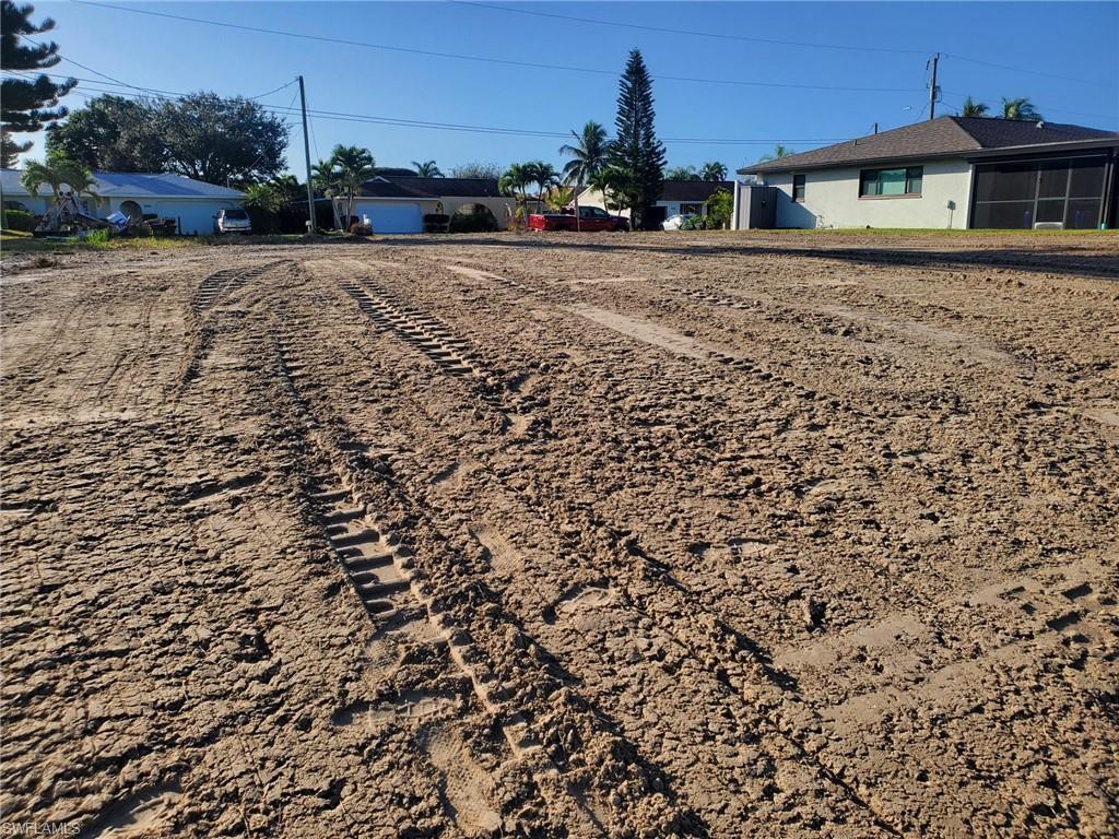 CAPE CORAL - Land