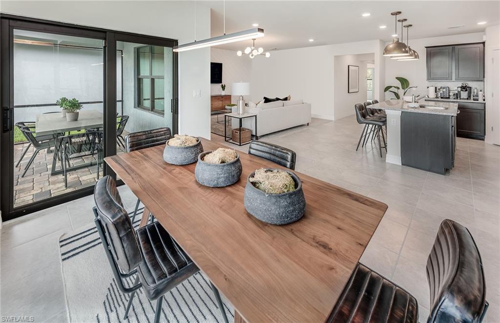 NORTHRIDGE - Residential