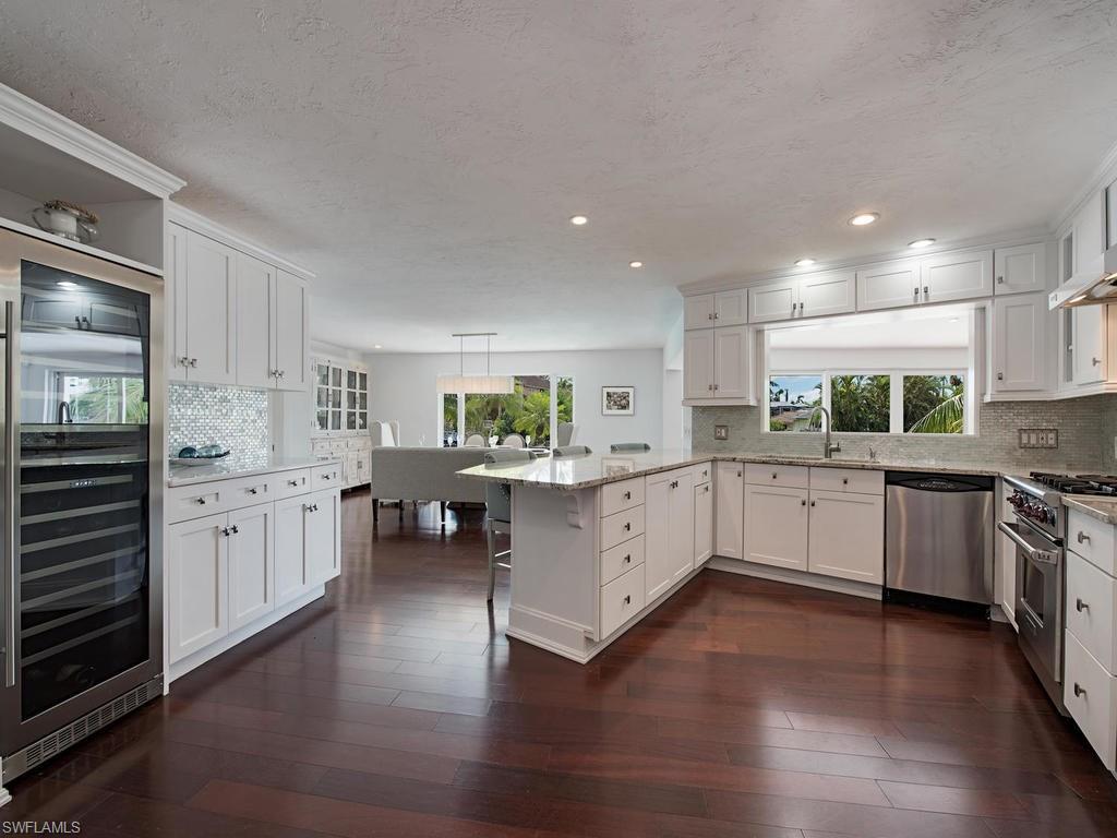 AQUALANE SHORES - Residential