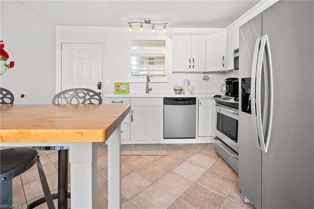 BEACH AND TENNIS CLUB - Residential