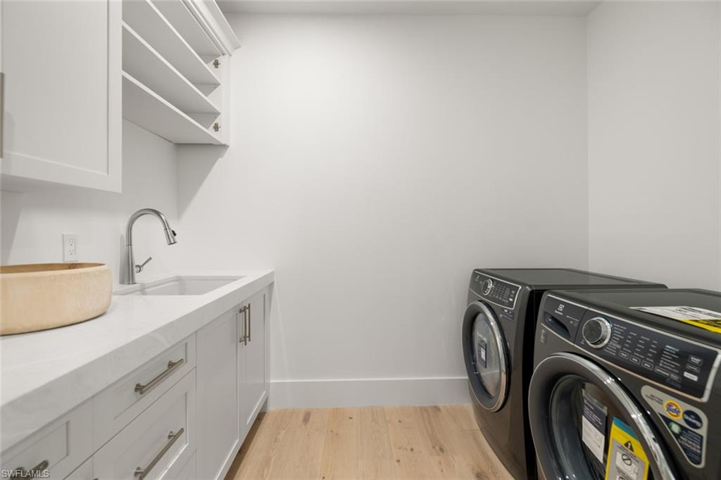 PARK SHORE - Residential