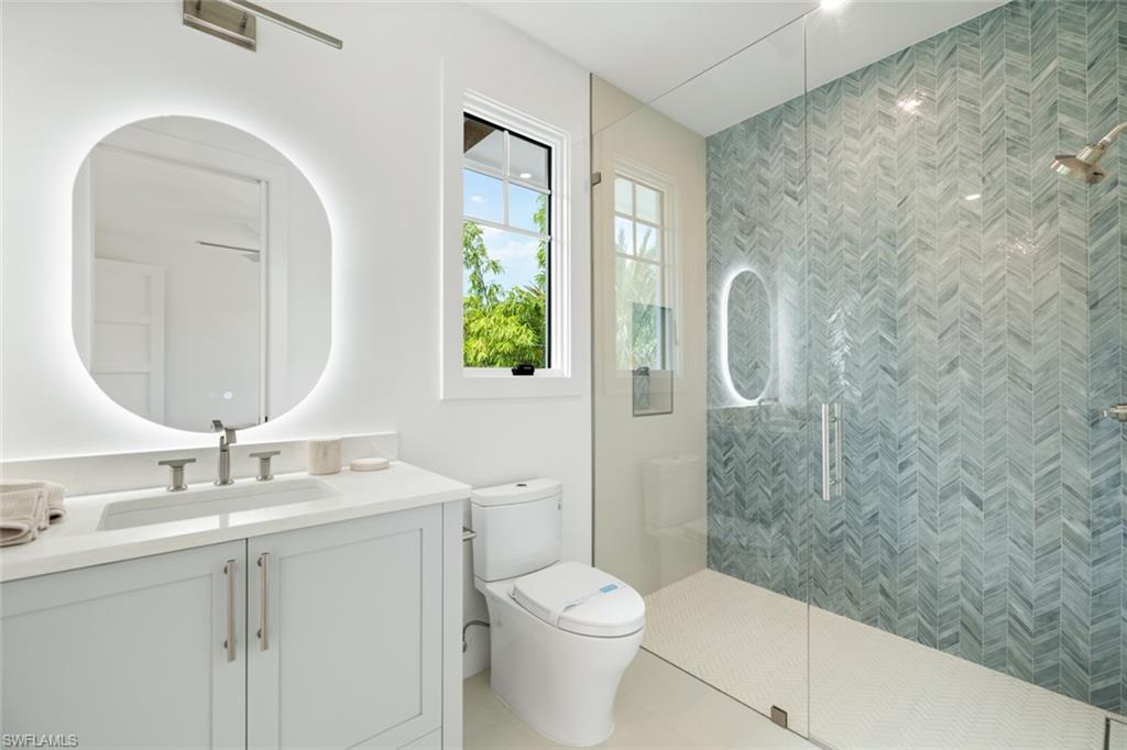 PARK SHORE - Residential