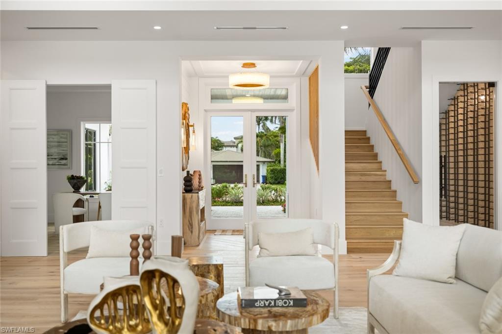 PARK SHORE - Residential