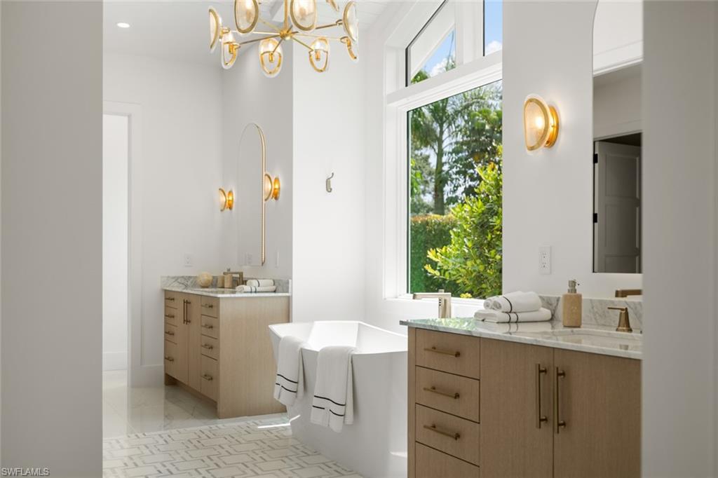 PARK SHORE - Residential