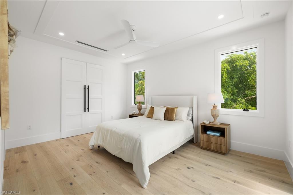 PARK SHORE - Residential