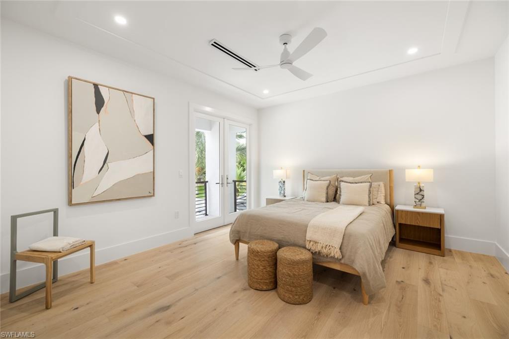 PARK SHORE - Residential