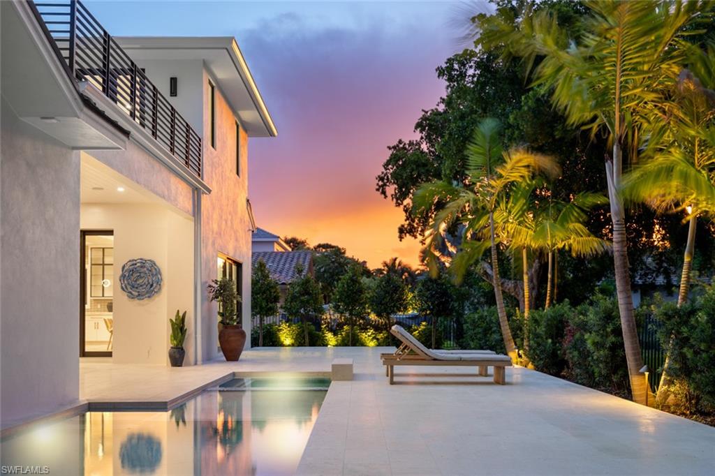 PARK SHORE - Residential