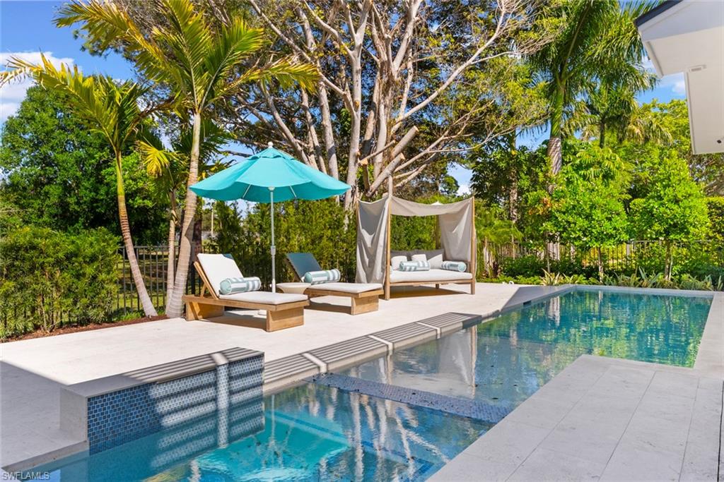 PARK SHORE - Residential