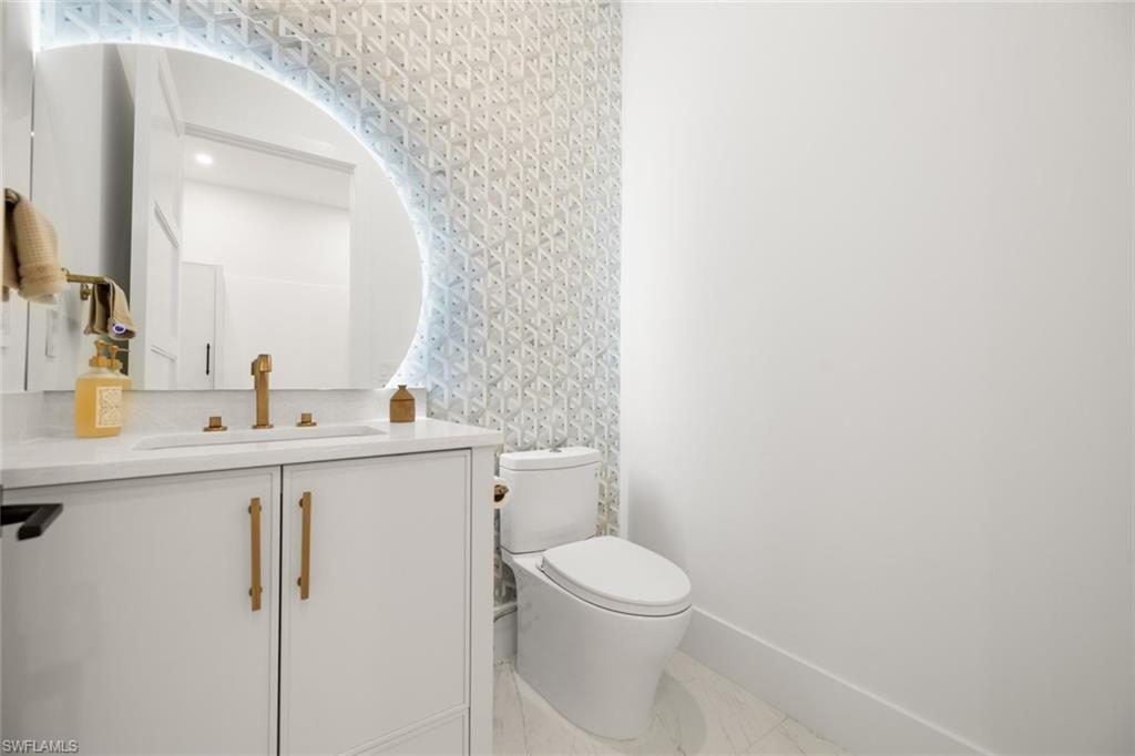 PARK SHORE - Residential