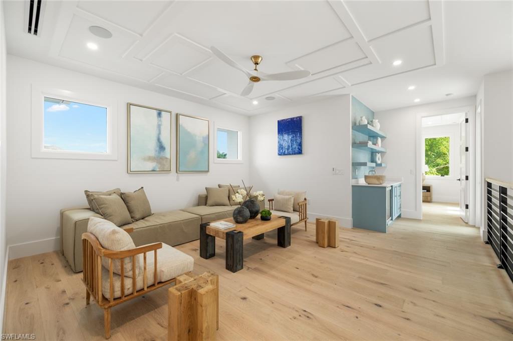 PARK SHORE - Residential