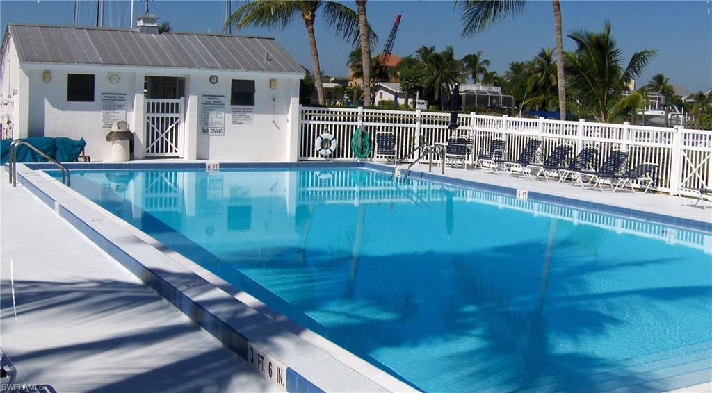 BOARDWALK CAPER - Residential