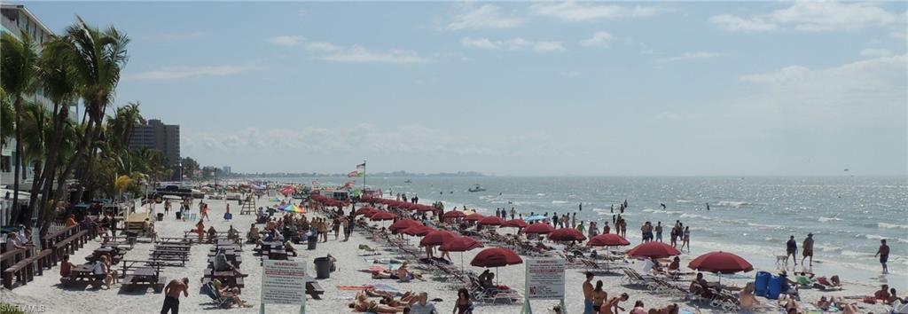 BOARDWALK CAPER - Residential