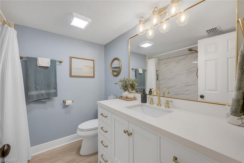 SPORTSMANS COVE YACHT & RACQUET CLUB - Residential