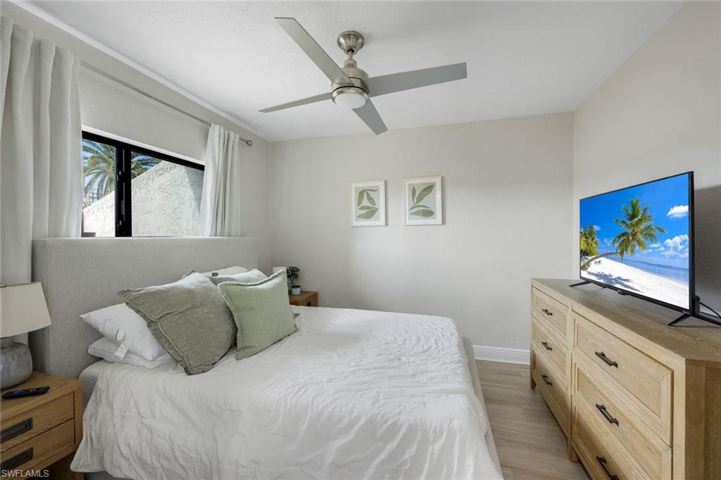 SPORTSMANS COVE YACHT & RACQUET CLUB - Residential