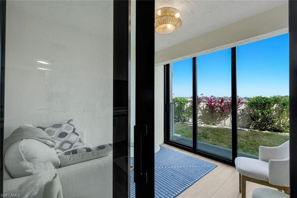 SPORTSMANS COVE YACHT & RACQUET CLUB - Residential