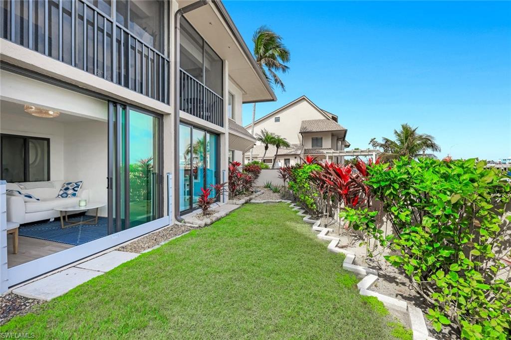 SPORTSMANS COVE YACHT & RACQUET CLUB - Residential