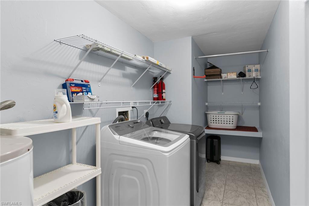 MARCO BEACH - Residential