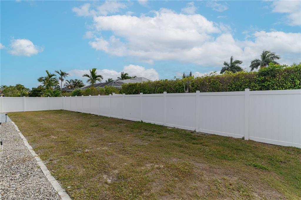 MARCO BEACH - Residential