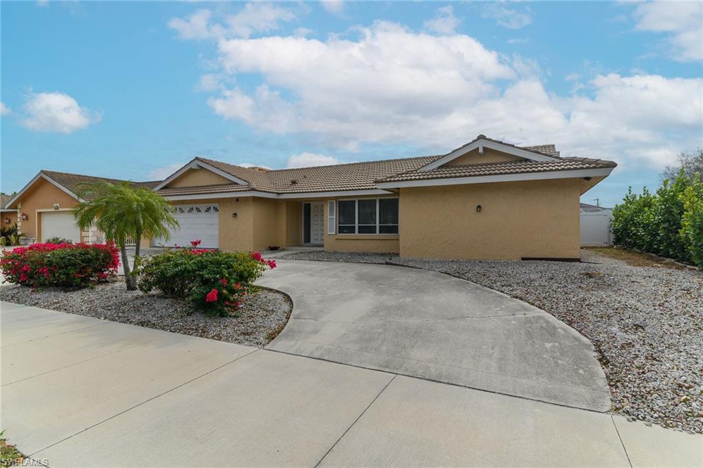 MARCO BEACH - Residential