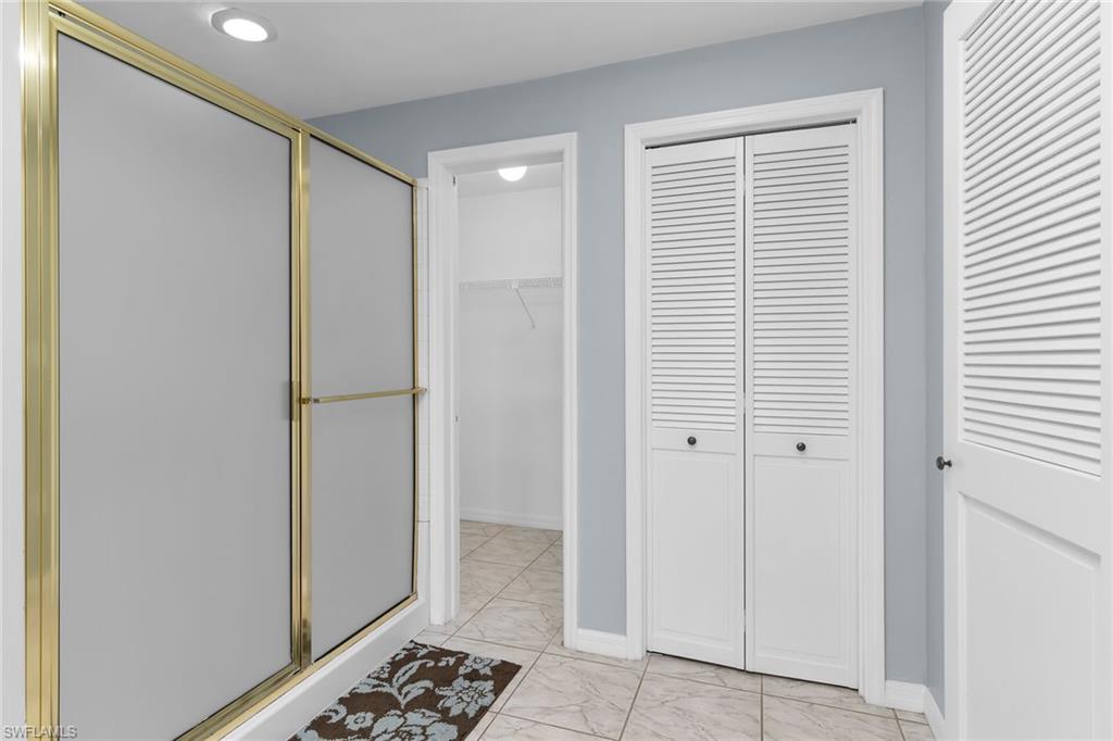 MARCO BEACH - Residential