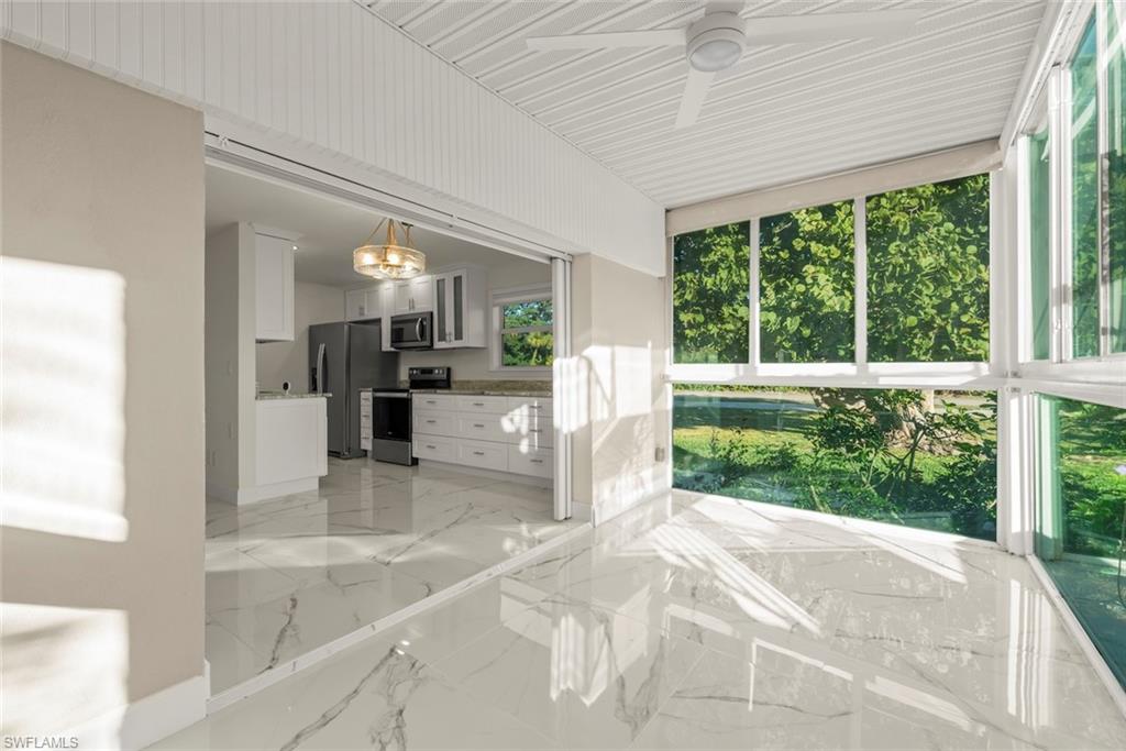 CAPTAINS WALK - Residential