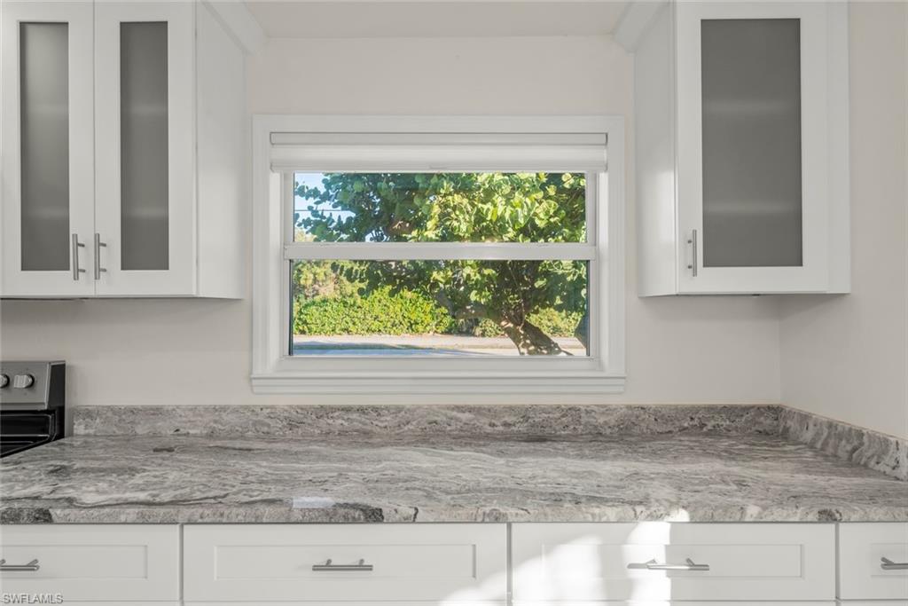 CAPTAINS WALK - Residential