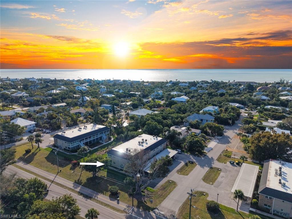 CAPTAINS WALK - Residential