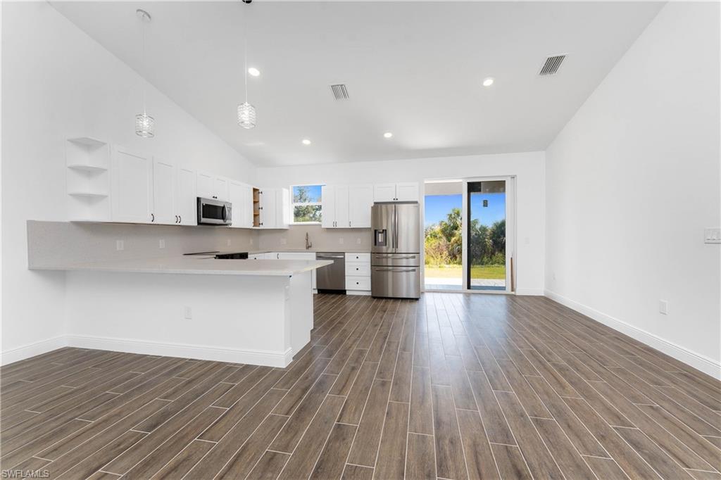 SOUTH GULF COVE - Residential