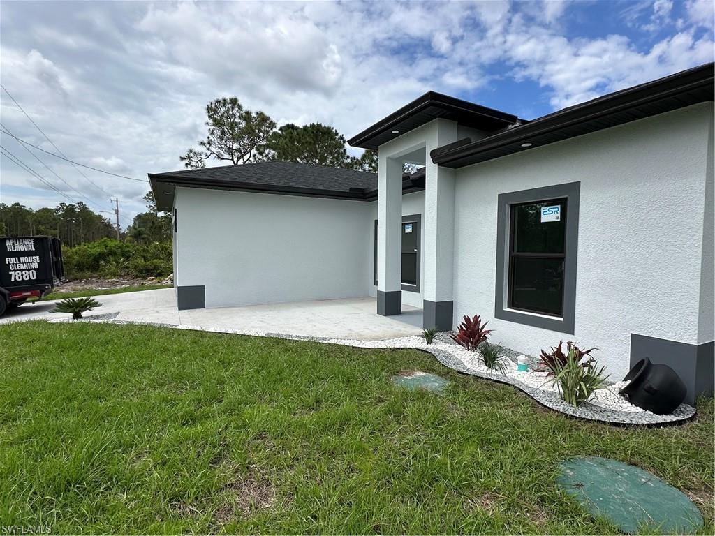 LEHIGH ACRES - Residential