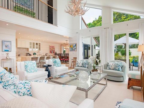 32 Las Brisas WAY 33 NAPLES FL 34108