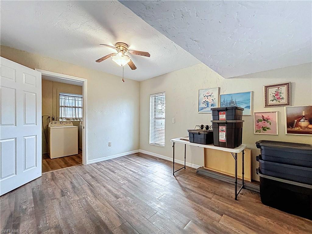 FORT MYERS SHORES - Residential