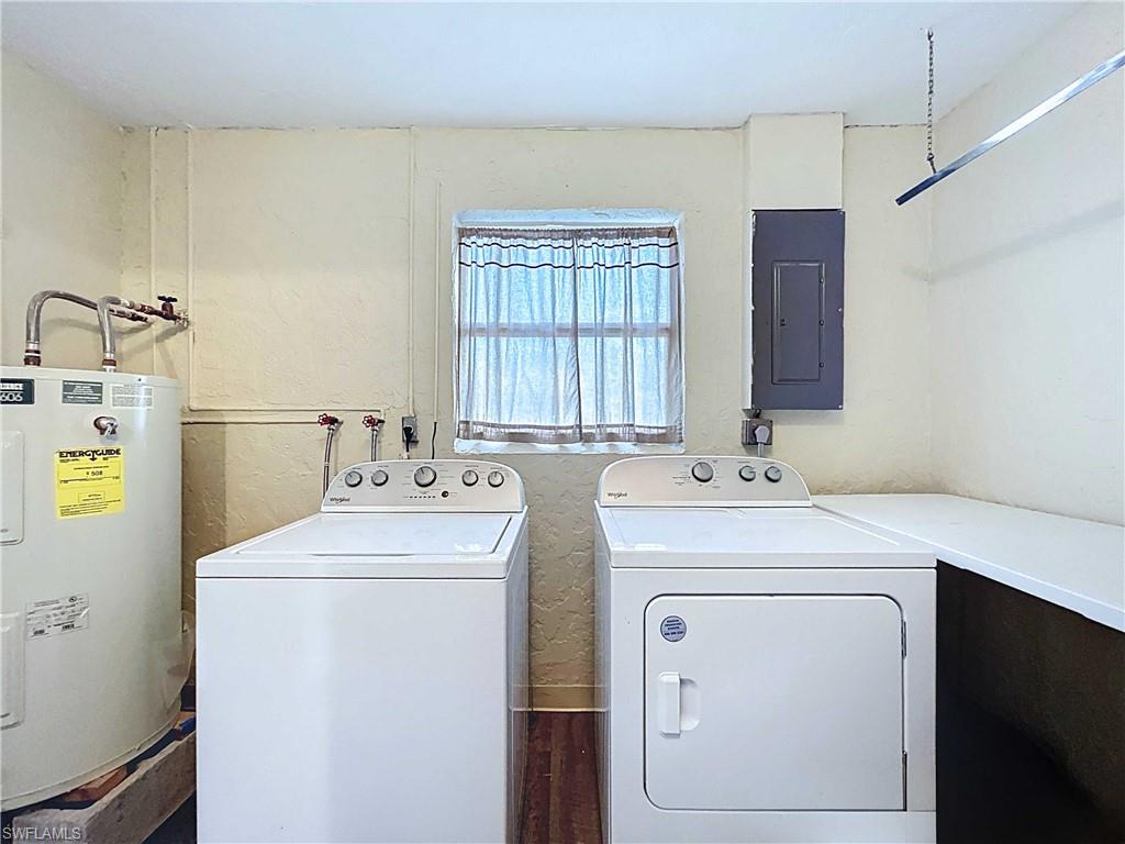 FORT MYERS SHORES - Residential