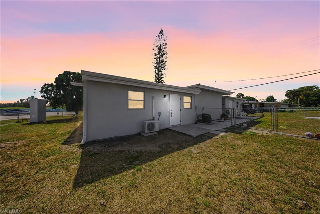 GOLDEN GATE CITY - Residential